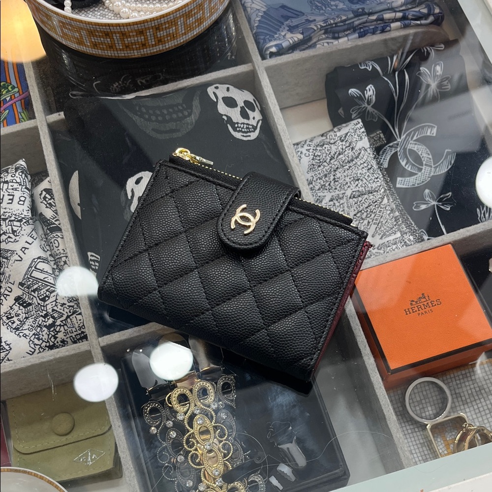 CC Black Quilted Caviar Card Holder